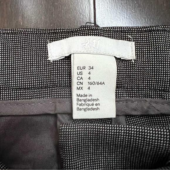 Blazer and Pants matching set. H&M size 4. Grey, worn once perfect condition! - Picture 8 of 8